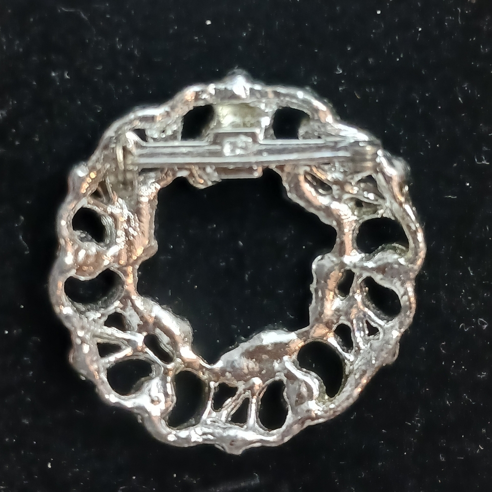 Vintage Rhinestone Brooch Lot, Round , 1.5 Inch, 2 Inches - Picture 6 of 9